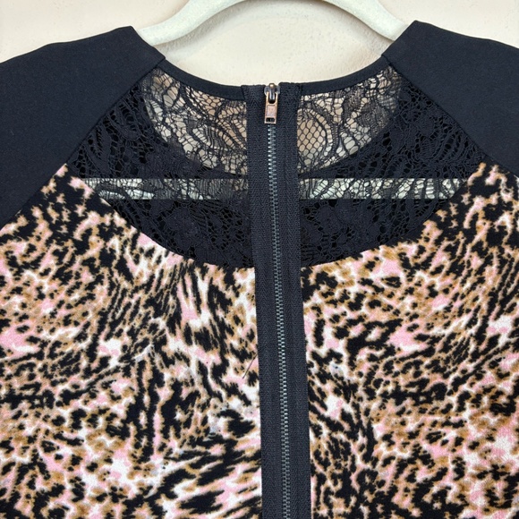 Maggy London Black/Tan/Cream Elbow Length Sleeves Shift Dress with Lace Accent - Picture 4 of 7